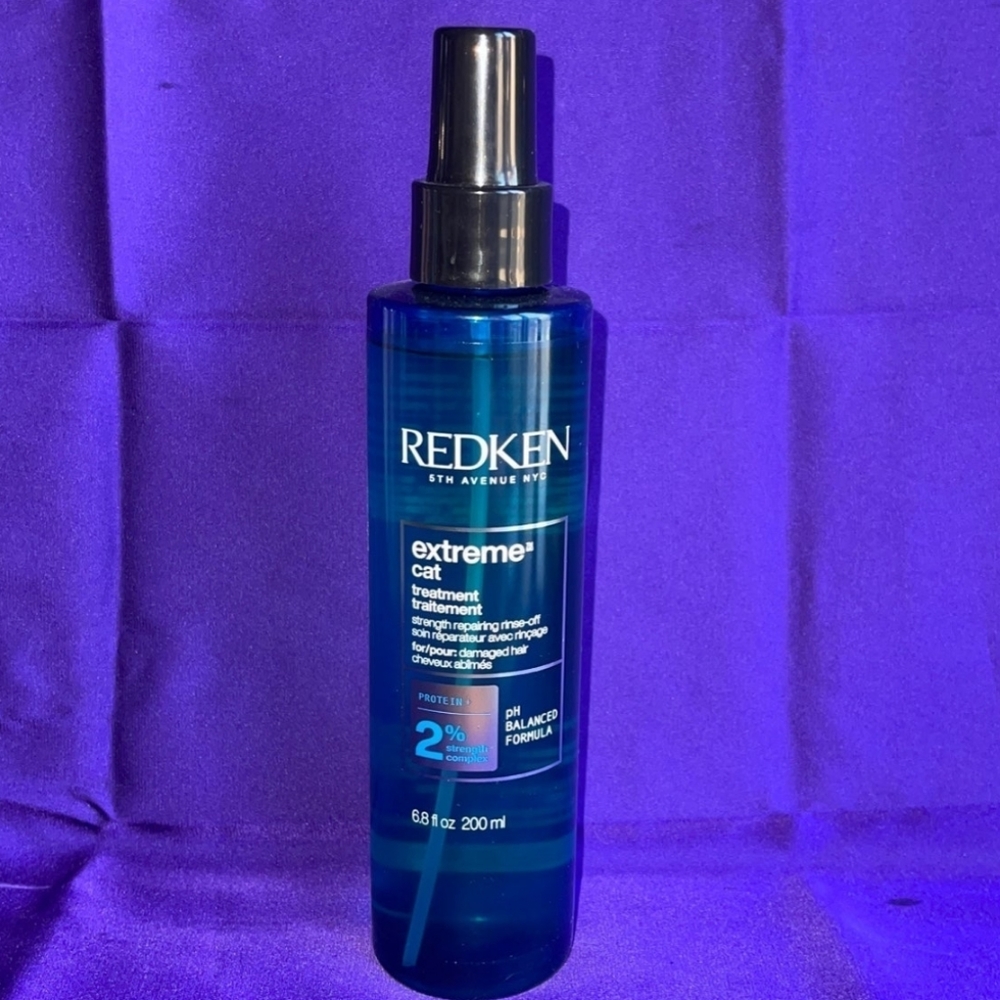 Redken Extreme CAT Protein Reconstructing Hair Treatment Spray 200ml- New